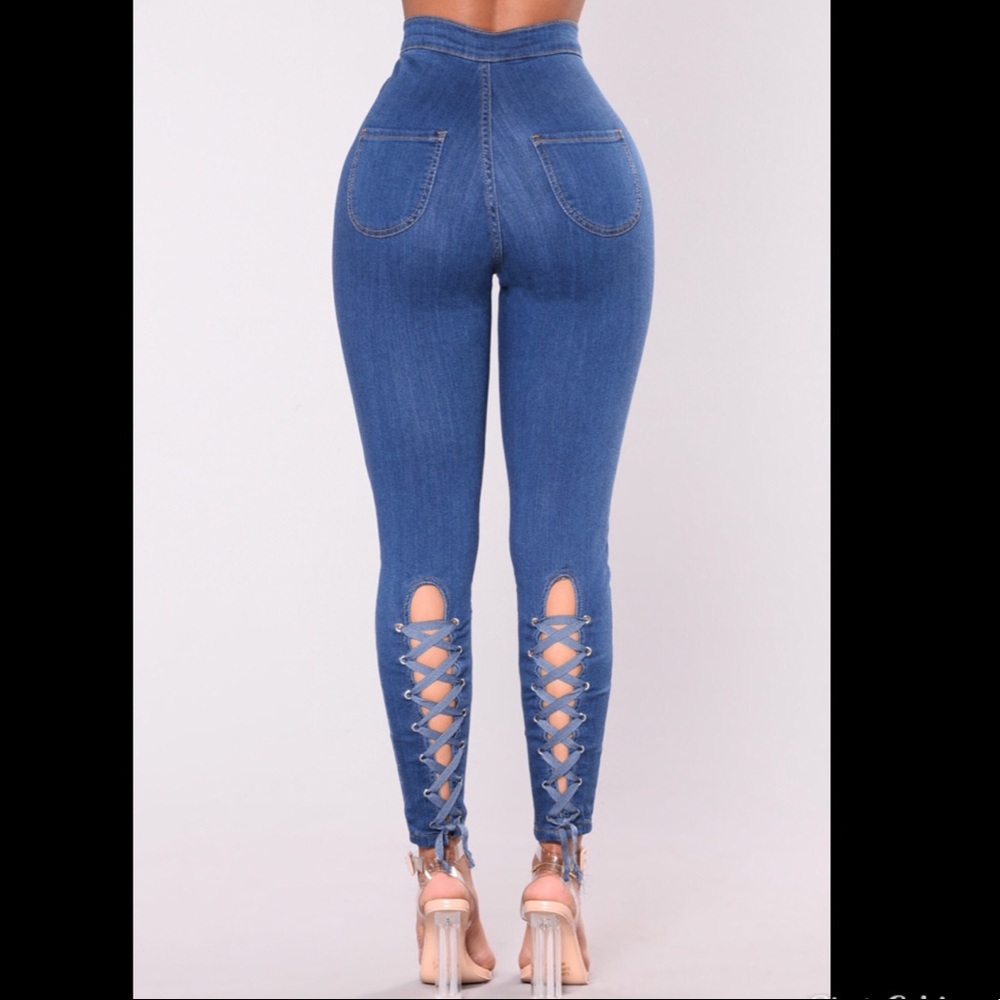 High Waist Jeans with Lace detail